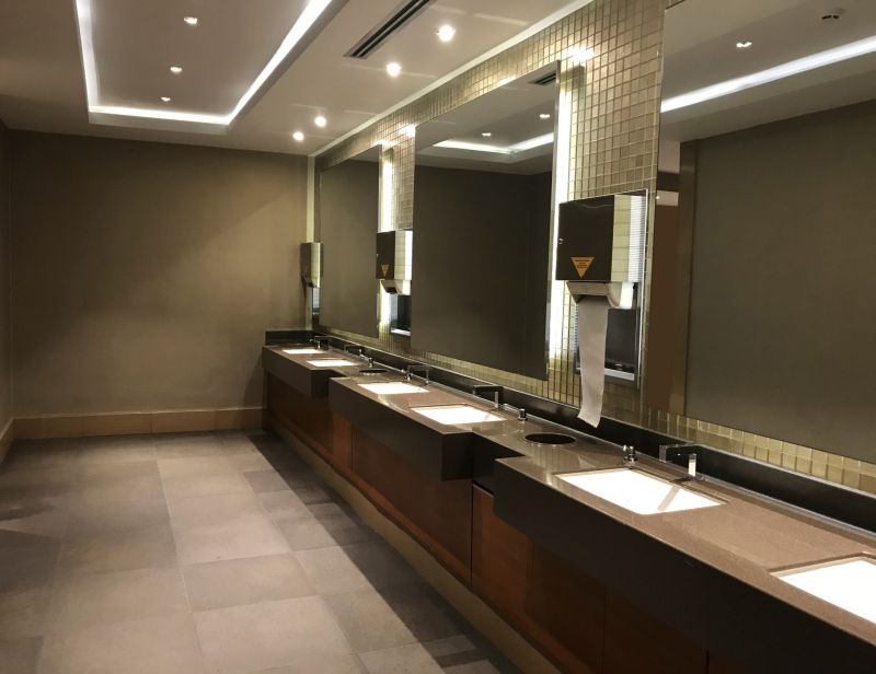 Bathroom with smart mirror and integrated lighting